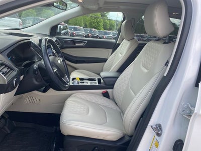 2023 Ford Edge Titanium *Under Deposit*