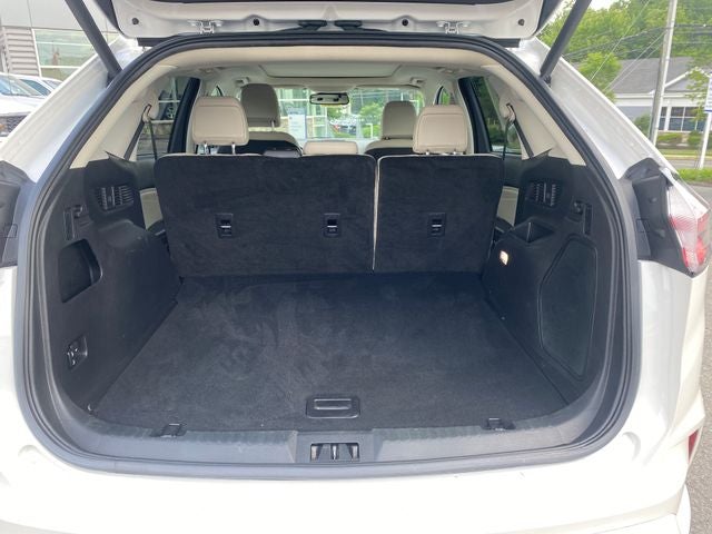 2023 Ford Edge Titanium *Under Deposit*