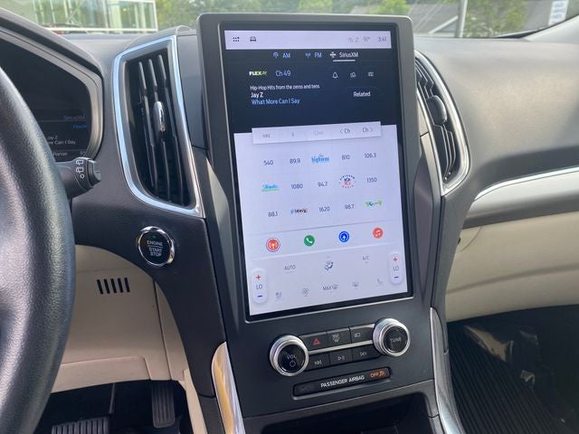 2023 Ford Edge Titanium *Under Deposit*