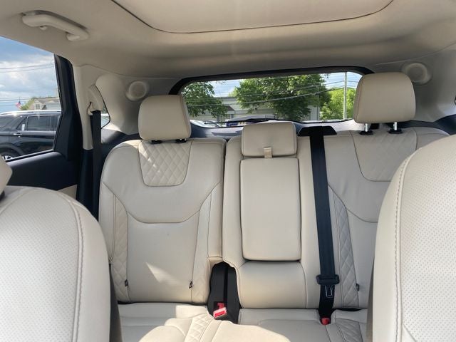 2023 Ford Edge Titanium *Under Deposit*