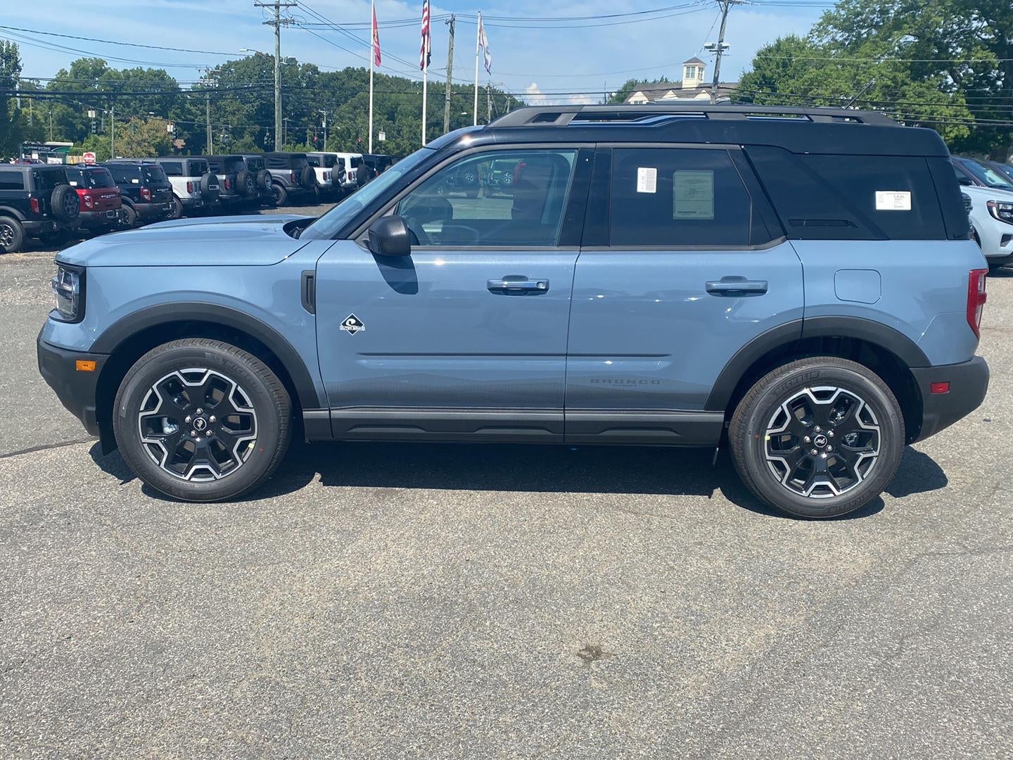 2026 Ford BRONCO Outer Banks