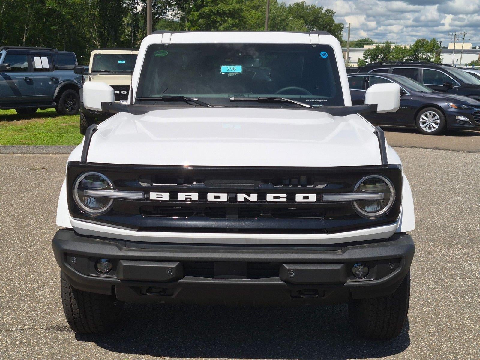 2026 Ford Bronco Outer Banks