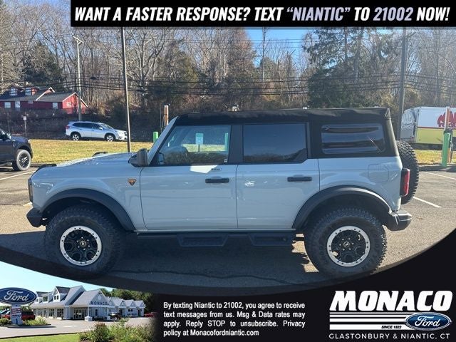 2023 Ford Bronco Base