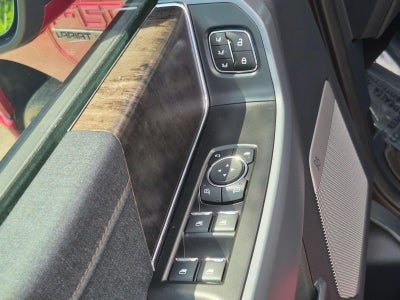 2023 Ford F-150 LARIAT *Under Deposit*