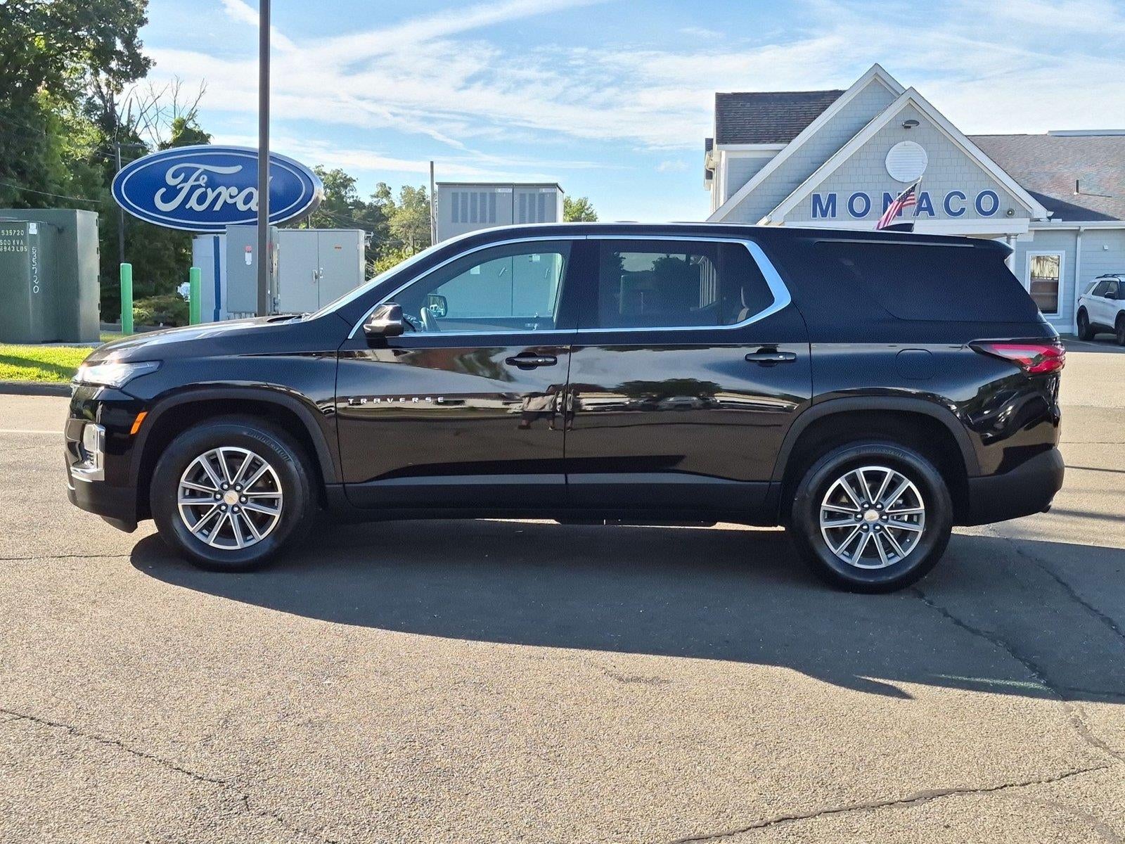 2023 Chevrolet Traverse LS