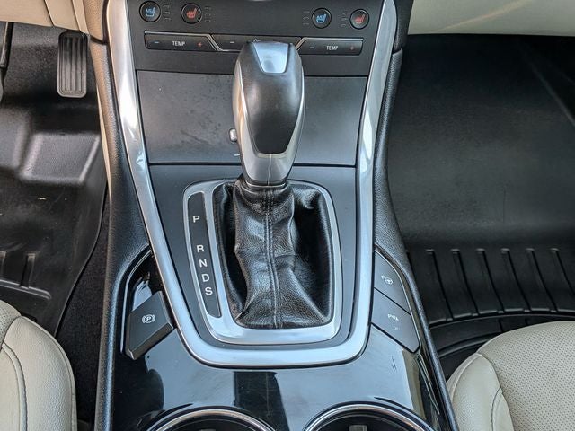2015 Ford Edge Titanium *Under Deposit*