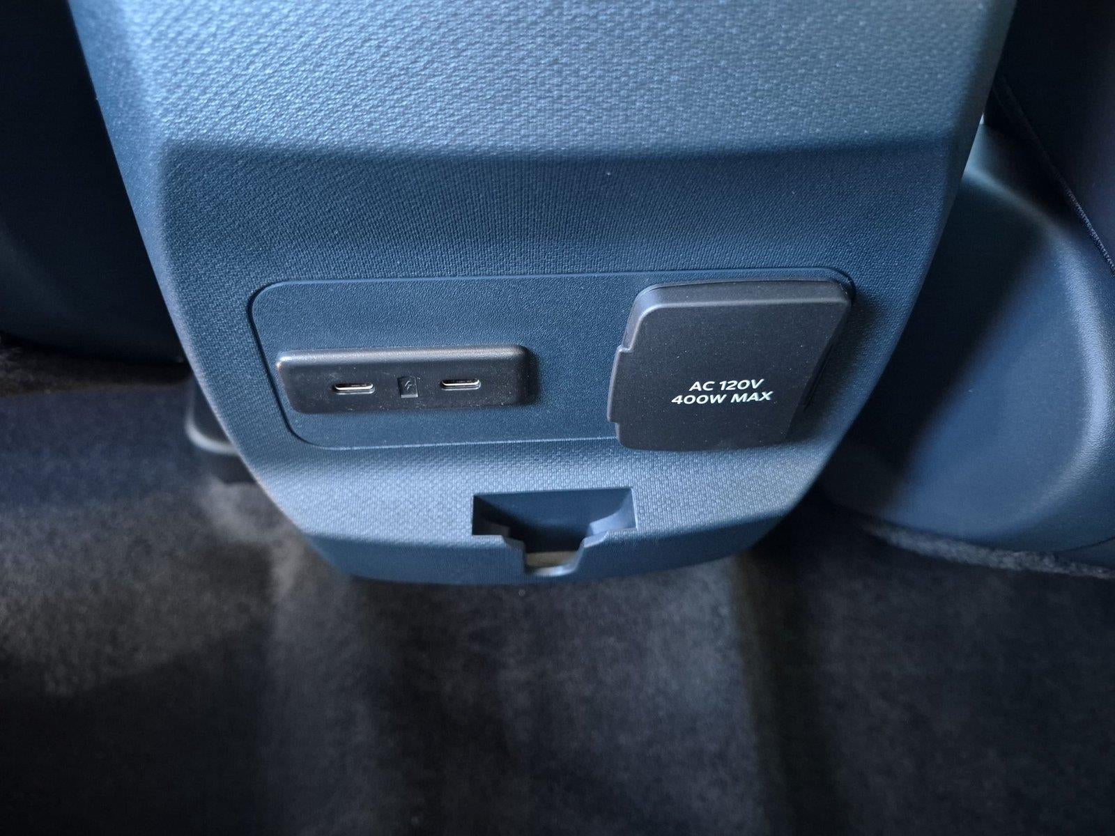2026 Ford Maverick Lobo *Under Deposit*