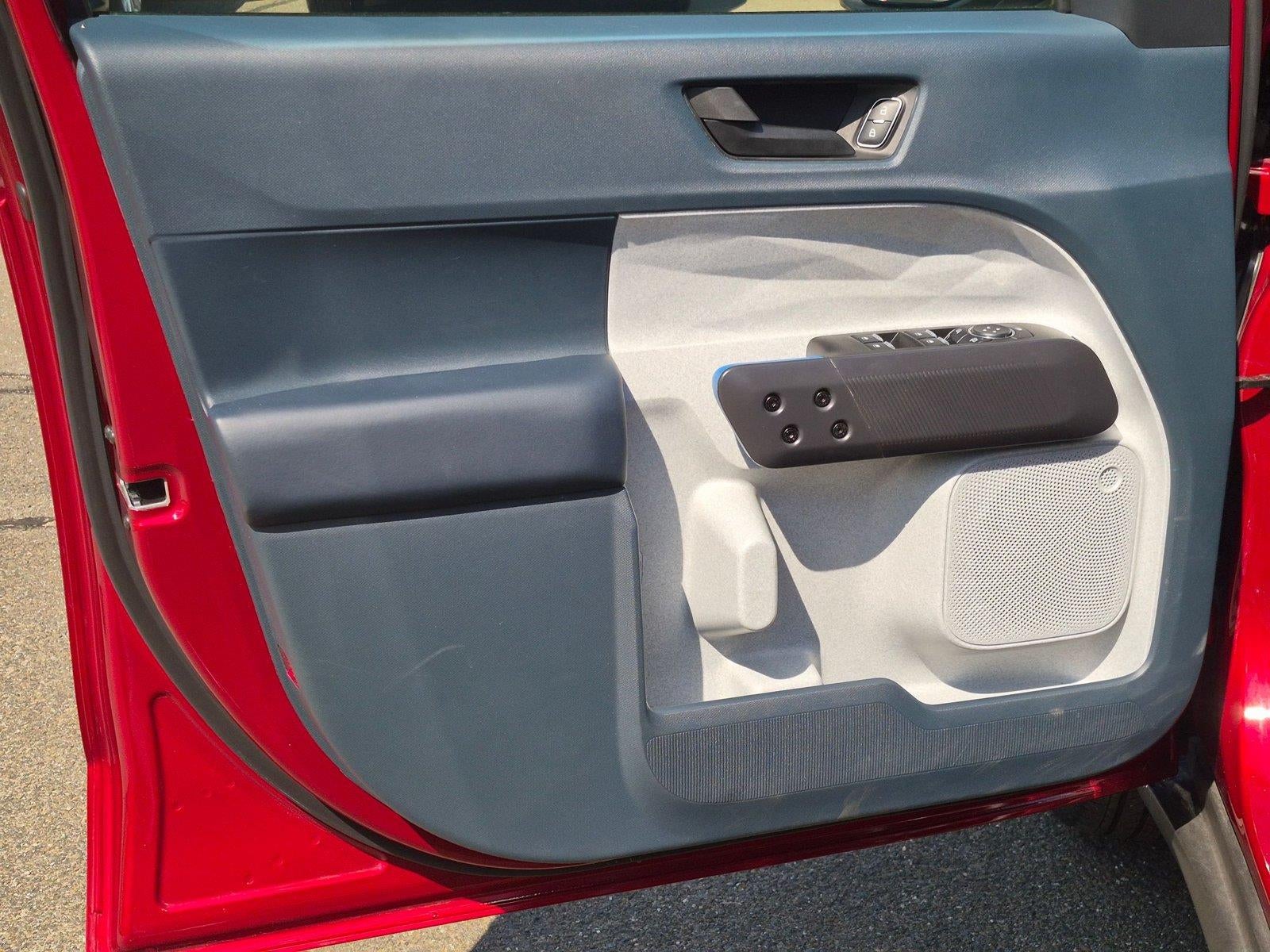 2026 Ford Maverick XLT *Under Deposit*