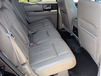 2017 Lincoln Navigator Select