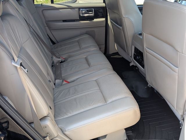 2017 Lincoln Navigator Select