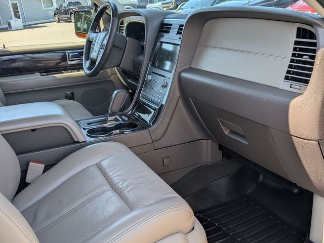 2017 Lincoln Navigator Select