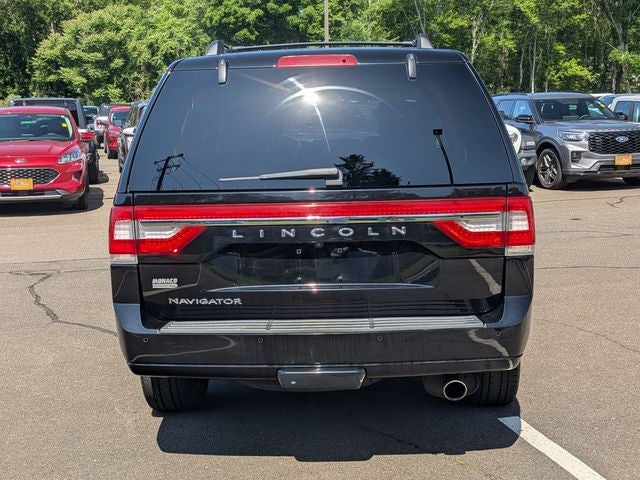 2017 Lincoln Navigator Select