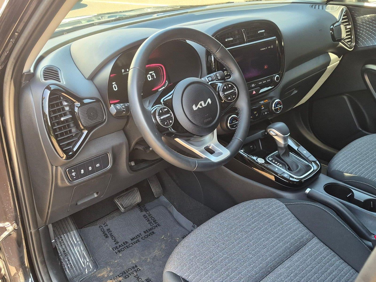 2025 Kia Soul EX *Under Deposit*